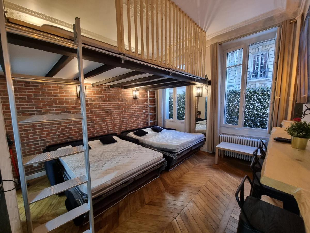 Апарт готель Beautiful Mini Loft Near Saint-Lazare Париж Екстер'єр фото